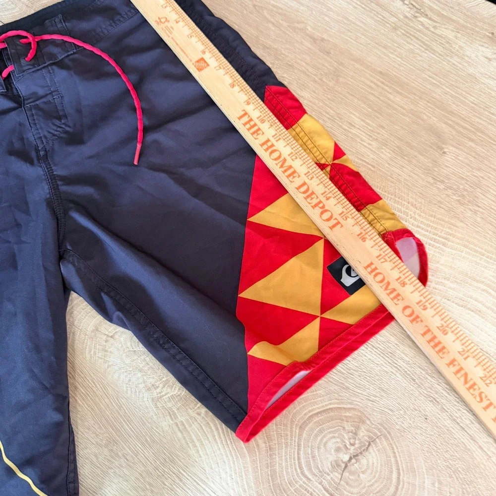 Quiksilver‎ Eddie Aikau 2015-16 Board Shorts Mens 28 Black AG47 Dry Flight